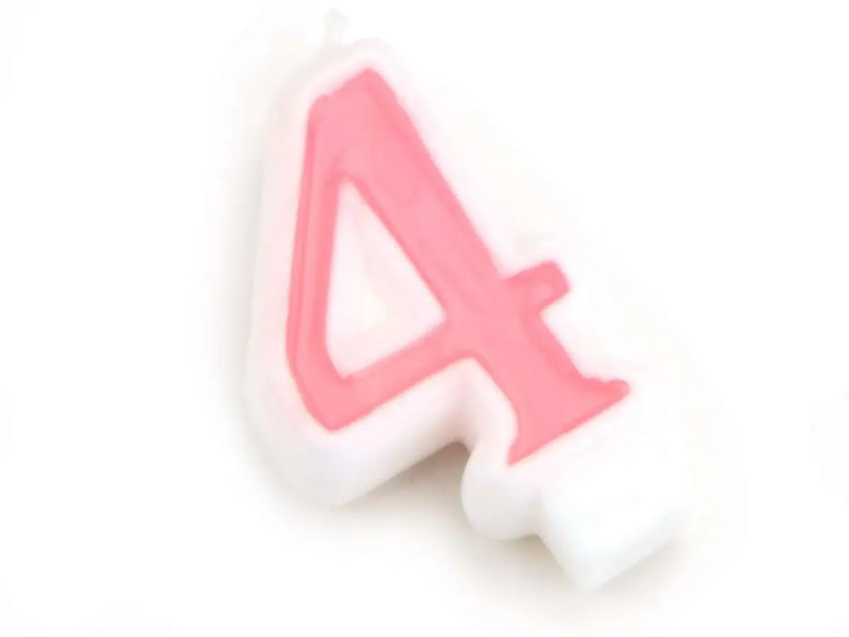 Zahlenkerze rosa 4