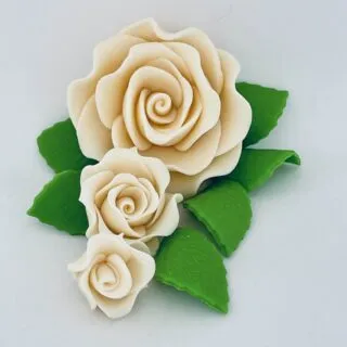Rosen-Set mit Blätter, Ecrú Zuckerblumen 9tlg.