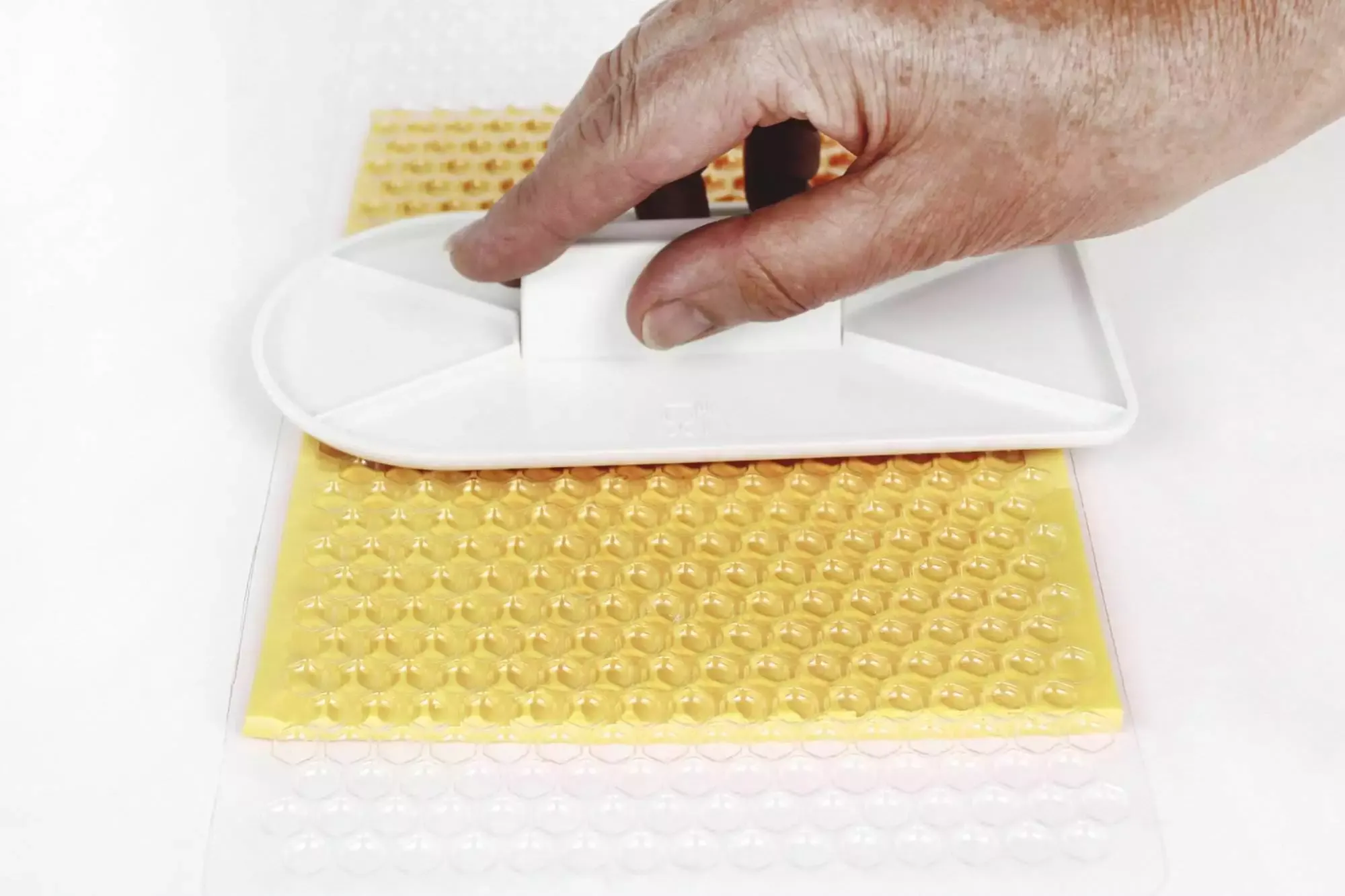 Wabenmuster - Prägematte - PME – Bild 2