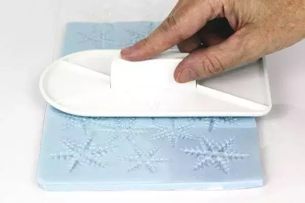 Schneeflocken Design - Prägematte - PME – Bild 2